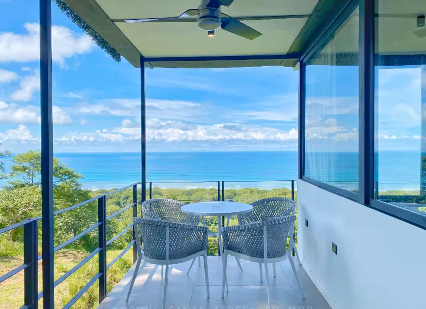 Honeymoon Suite — 1-Bedroom Ocean View image 8