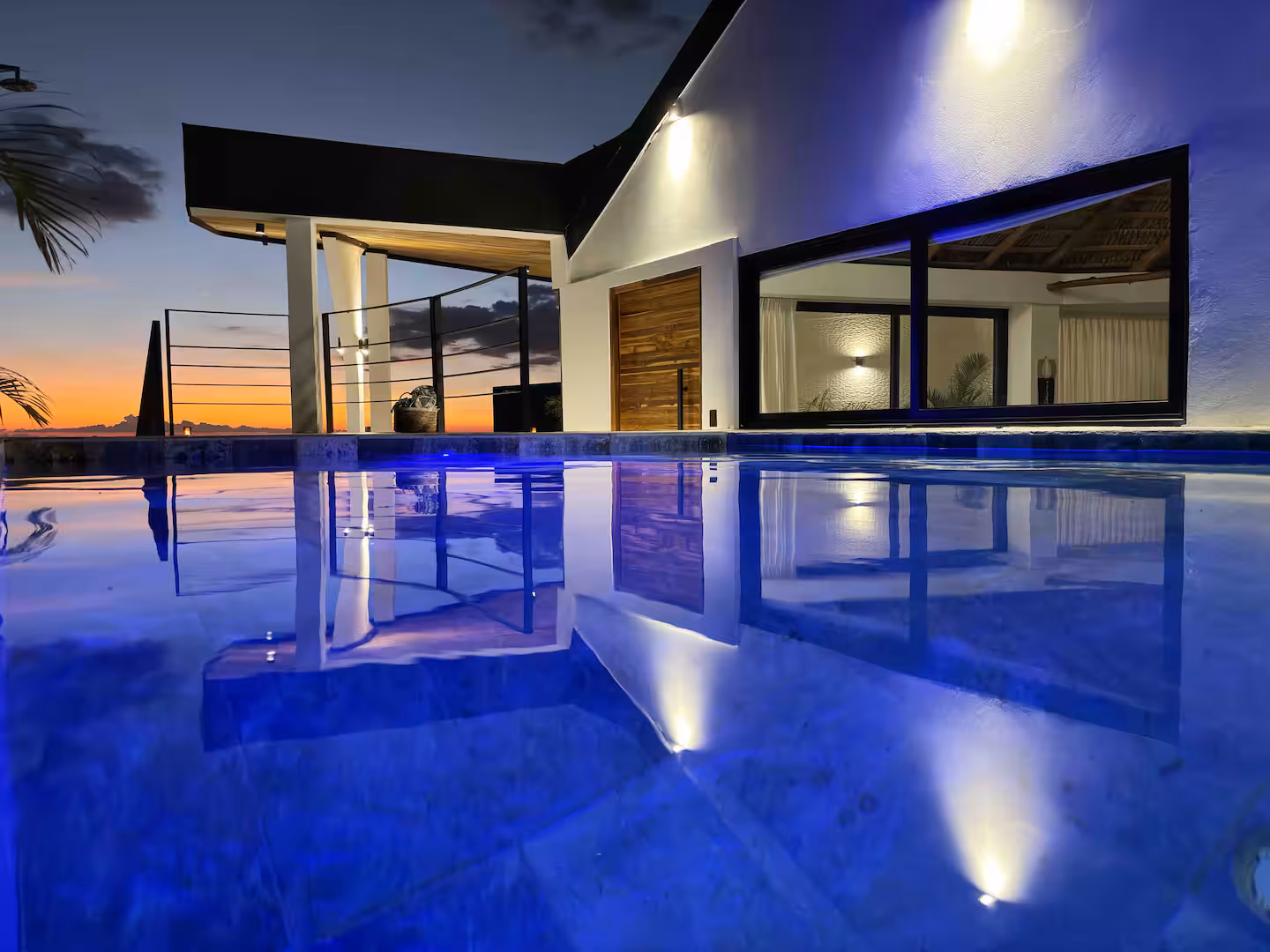Seataya Palace — 3-Bedroom Ocean View image 2