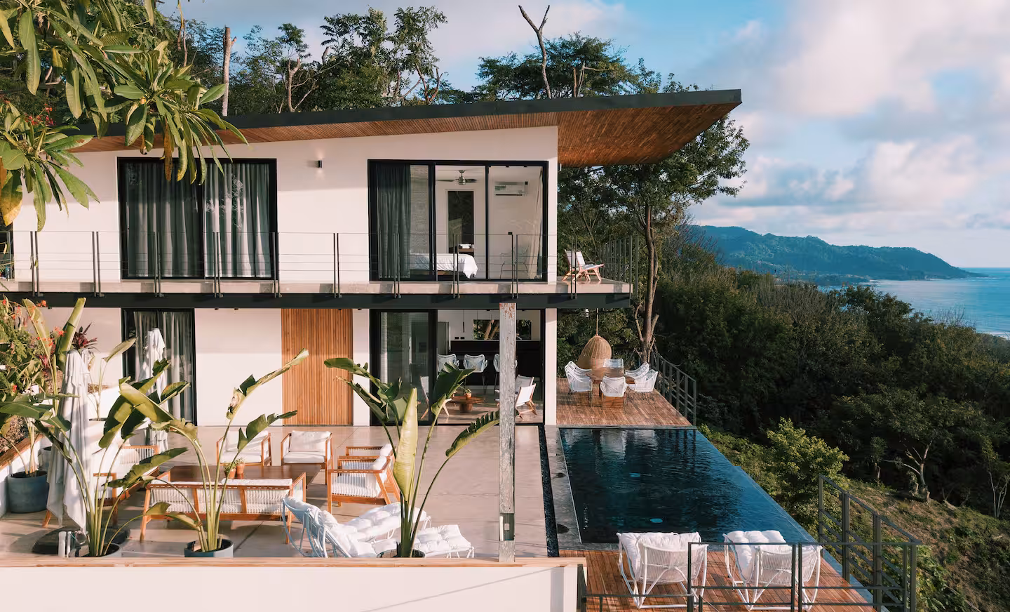 Honeymoon Suite — 1-Bedroom Ocean View image 14