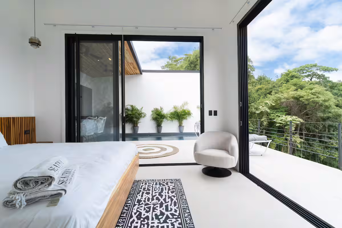 Jungle Villa 02 — 2-Bedroom Jungle View image 8
